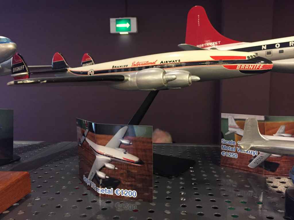 In the 1980s and early 1990s, Matthias Verkuyl produced a range of 1/72 classic propliners in metal. This Braniff International Airways Lockheed 749 Connie in 1/72 scale is one such example, priced at 1200 Euros.