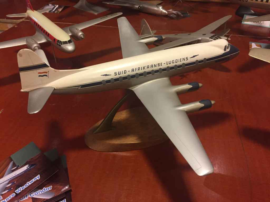 A lovely 1950s era Walker Westway 1/72 scale South African Airways Vickers Viscount 800 metal travel agent model. In very nice condition for its age.