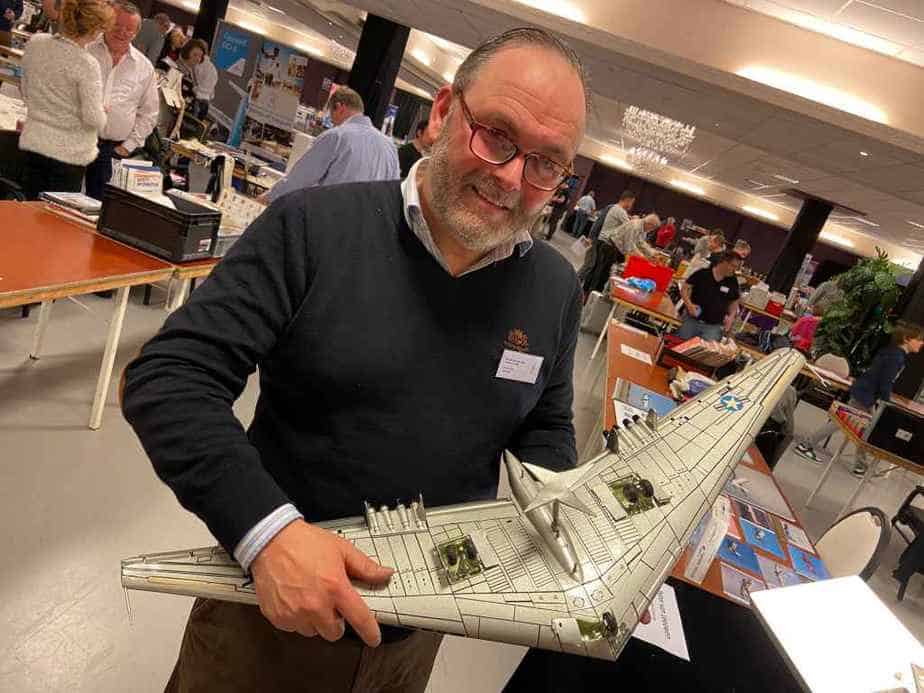 Peter Casell with his hand made large scale flying wing model. Price was 900 Euros.