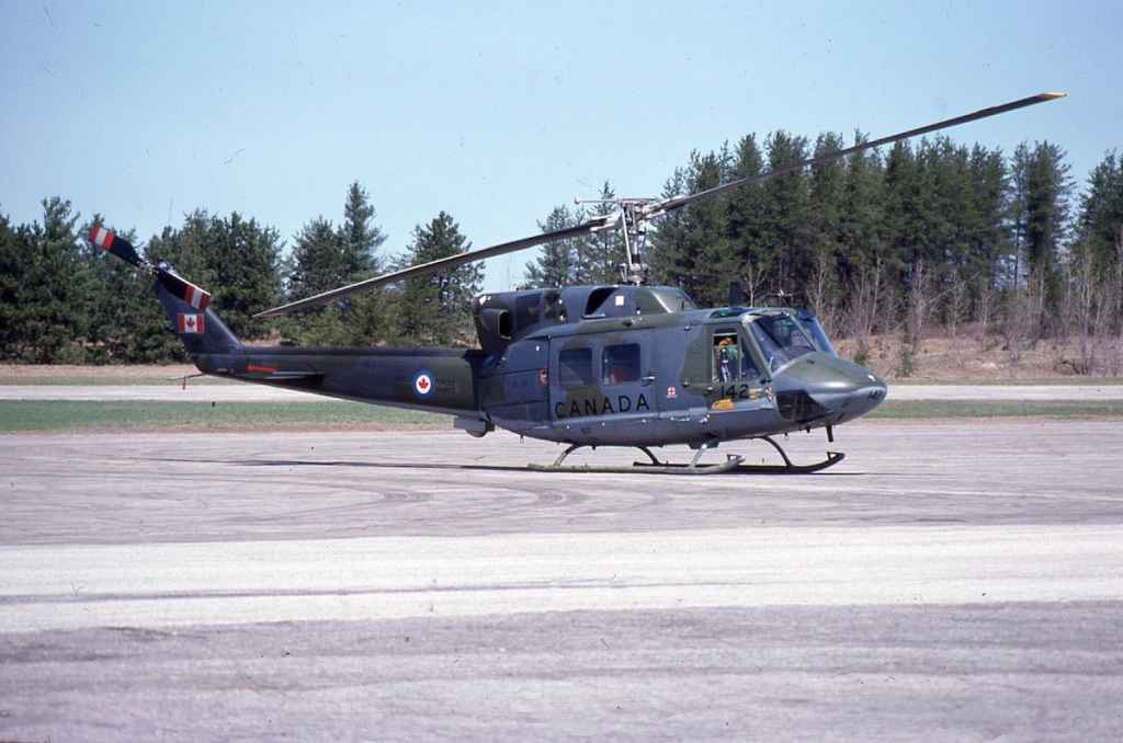 RCAF / Canadian Armed Forces - Helicopters Photo History | Henry Tenby ...