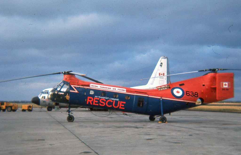 RCAF Piaseki H-21A 9638 possibly CFB Namao 1967. (Photo credit: Dr. John Blatherwick)
