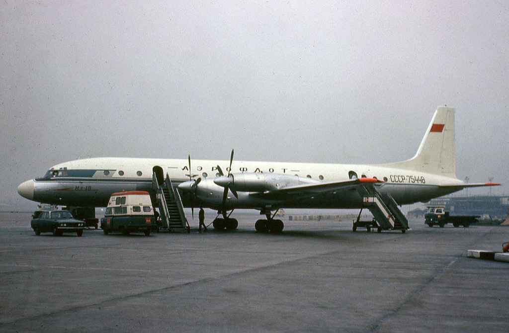 Aeroflot Soviet Airlines Vintage 1960s And 1970s - Aircraft Photo 