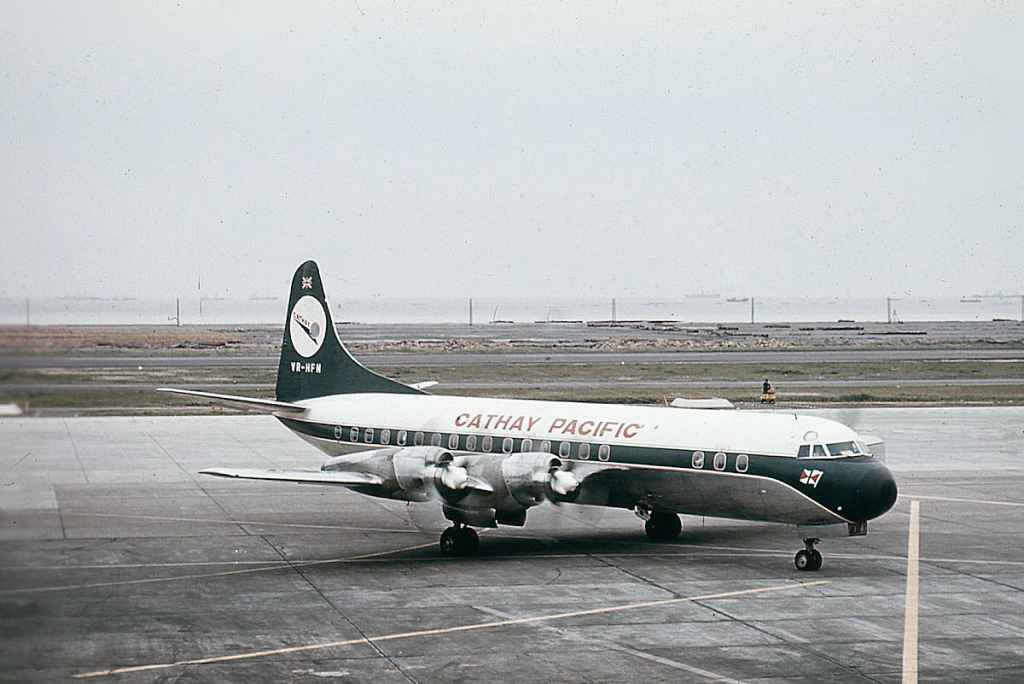 15 Amazing photos of Cathay Pacific Airlines in the 1960s - Aircraft ...