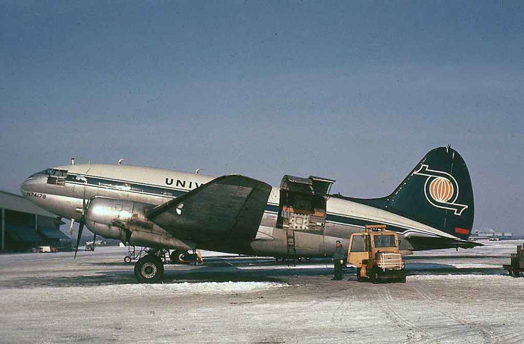 US Supplemental Air Carriers of the 1960s - A Pictorial History | Henry ...