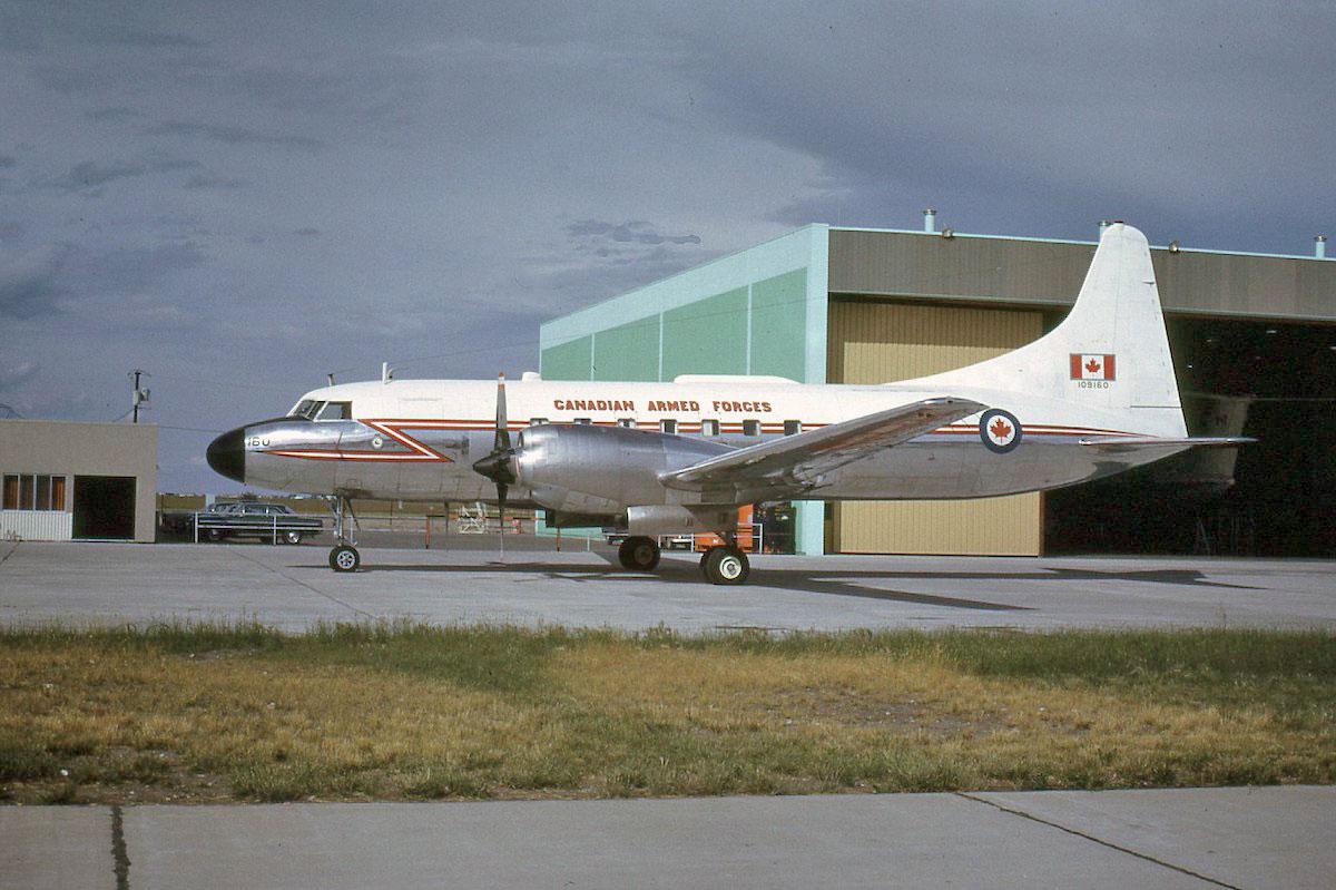 RCAF & Canadian Armed Forces Canadair CC-109 Cosmopolitan 1960s-1990s ...