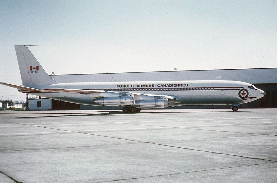 Canadian Armed Forces Boeing 707 CC-137 1970s-1990s - Photo History ...